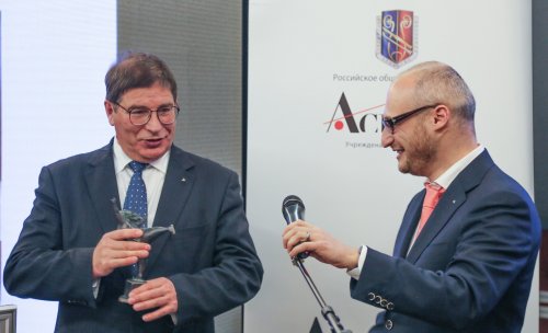 Ежегодный дискуссионный образовательный клуб "Аспект"